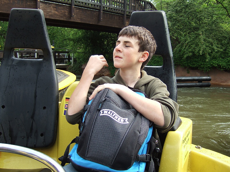 09 05 09 Jugendausflug HolidayPark (2).JPG